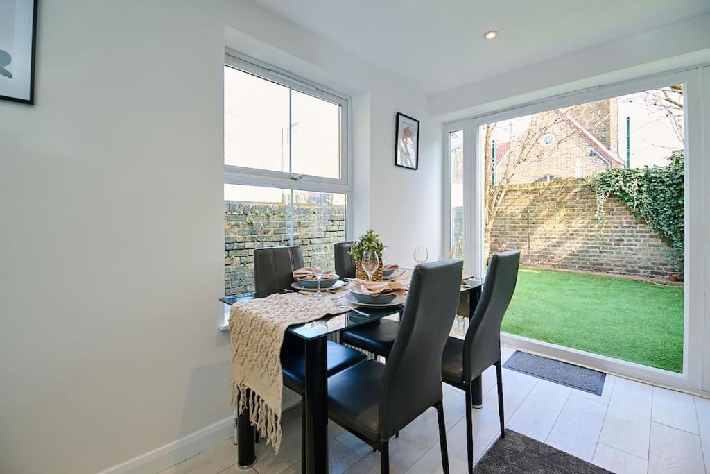 Fabulous 3 Bed Nw London Apartment With Private Garden Экстерьер фото