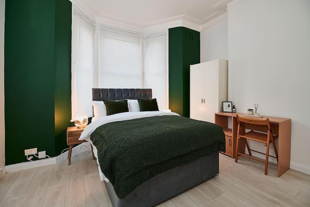 Fabulous 3 Bed Nw London Apartment With Private Garden Экстерьер фото